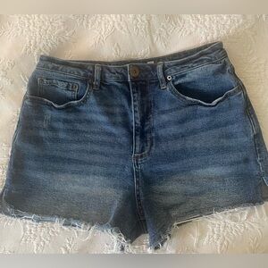 “ a loves a” brand (right beside Free People inside of Dillards) Denim Cutoffs
